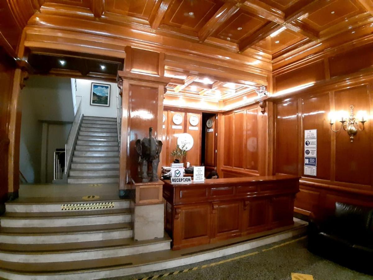 Hotel M Y B Lima