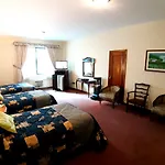 HOTEL M y B