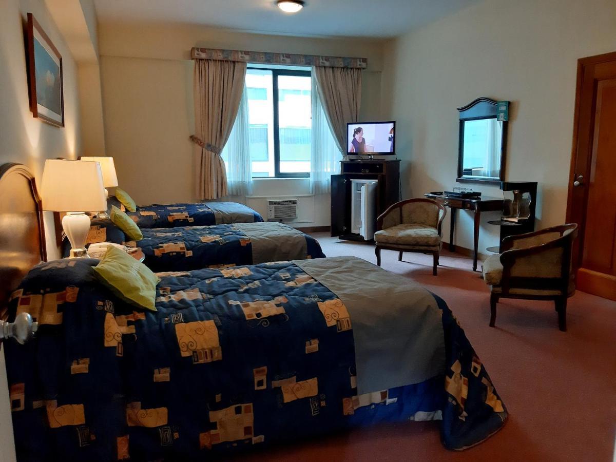 M Y B Hotel 3*